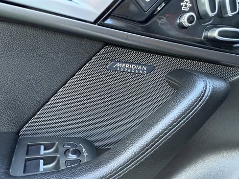 Used 2016 Jaguar F-TYPE Convertible image 33
