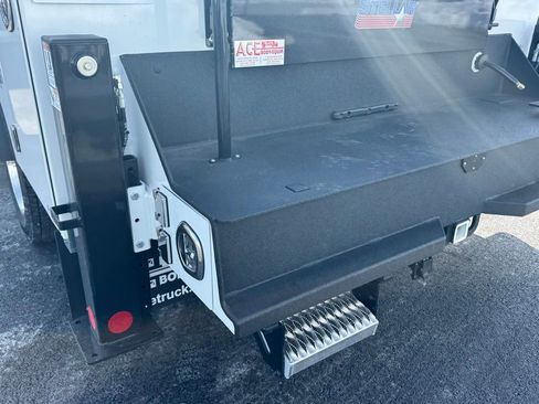 New 2026 Ford F550 4x4 SuperCab Super Duty image 24