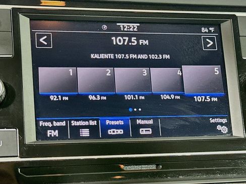 Used 2024 Volkswagen Jetta SE FWD image 21
