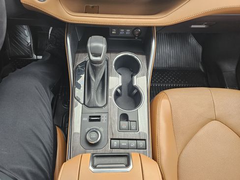 Used 2022 Toyota Highlander Platinum image 25