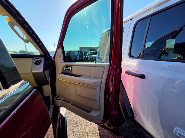 Used 2017 Ford Expedition EL Limited RWD image 23