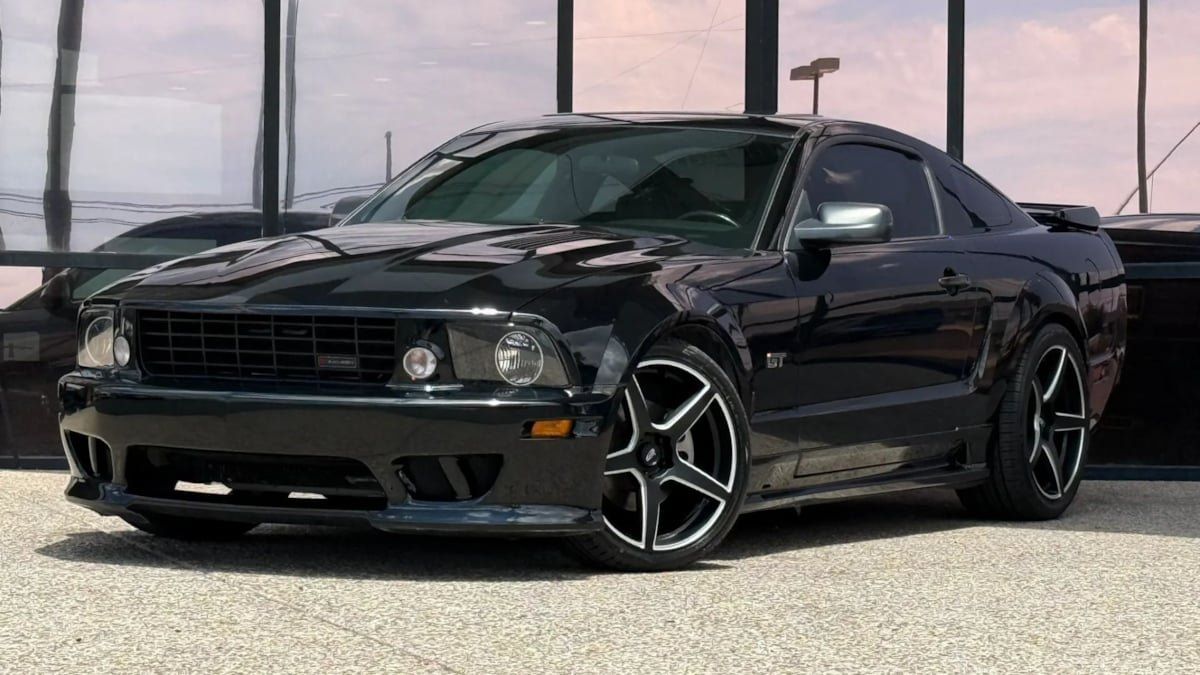 Used 2007 Ford Mustang GT Premium RWD image 2