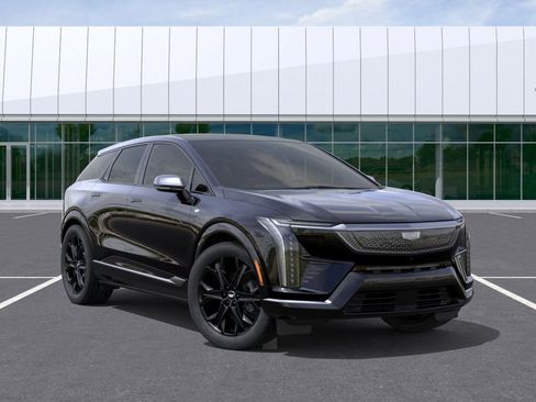 New 2025 Cadillac Optiq Sport 2 w/ LPO, ONYX Package image 7