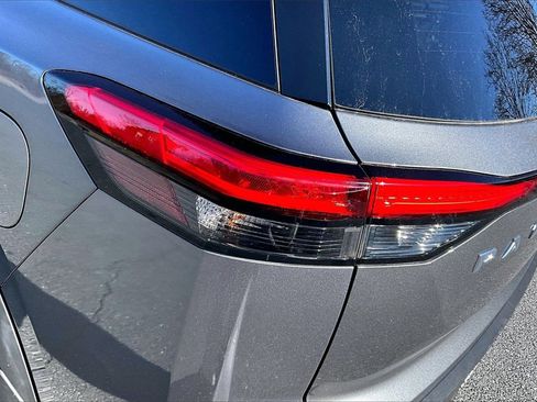 Certified 2022 Nissan Pathfinder SV image 22