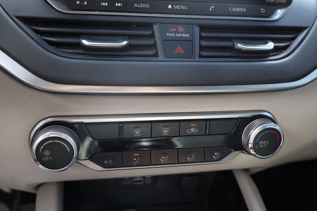 Used 2021 Nissan Altima 2.5 SV FWD image 17