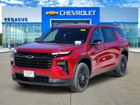 New 2026 Chevrolet Traverse LT w/ Midnight/Sport Edition FWD image 2