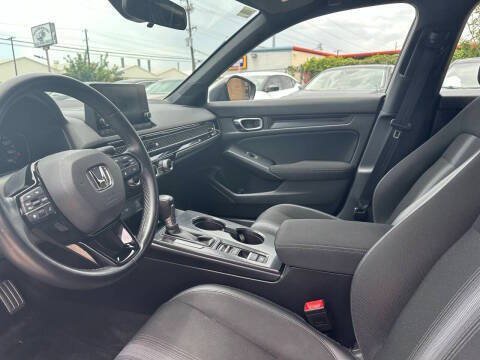 Used 2023 Honda Civic Sport image 14