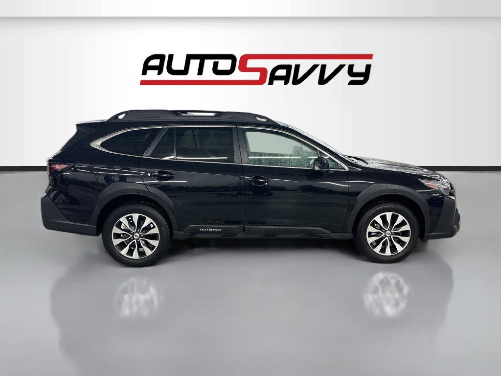 Used 2025 Subaru Outback Limited AWD/4WD image 8