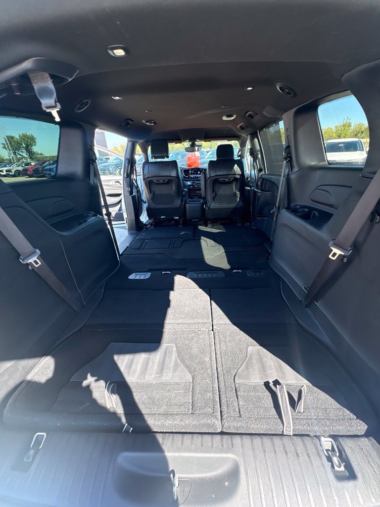 Used 2025 Chrysler Pacifica Select FWD image 27