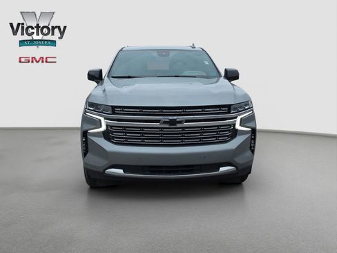 Used 2024 Chevrolet Tahoe Premier w/ Advanced Technology Package AWD/4WD image 2