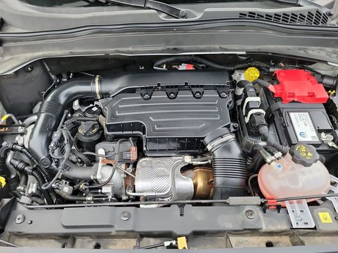 Used 2023 Jeep Renegade Latitude image 20