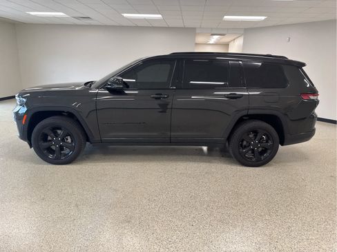 Used 2024 Jeep Grand Cherokee L Limited w/ Luxury Tech Group II AWD/4WD image 10