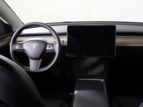 Used 2023 Tesla Model 3 Standard Range image 34