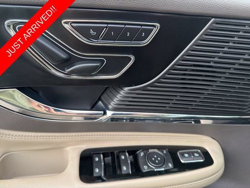 Used 2022 Lincoln Corsair Reserve w/ Equipment Group 201A AWD/4WD image 28
