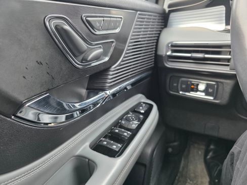 Used 2022 Lincoln Corsair Reserve w/ Equipment Group 201A image 16