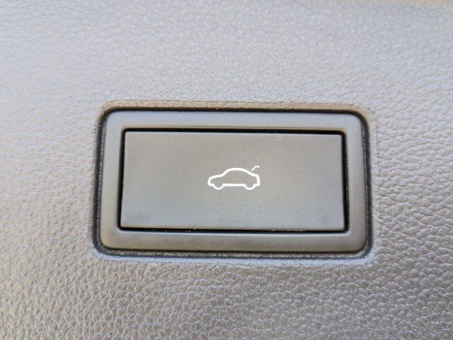 Used 2024 Volkswagen Atlas SE FWD image 14