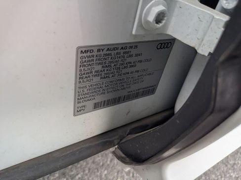 Certified 2025 Audi Q7 3.0T Premium Plus AWD/4WD image 10