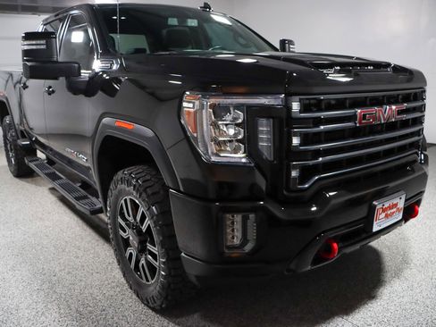 Used 2021 GMC Sierra 2500 AT4 image 5