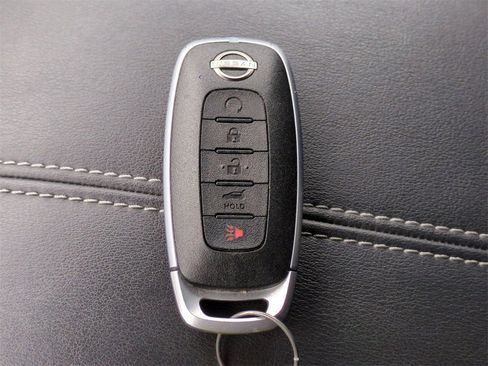 Used 2023 Nissan Pathfinder SL w/ Lighting Package (N92) image 29