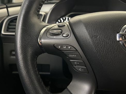 Used 2019 Nissan Murano SV image 59