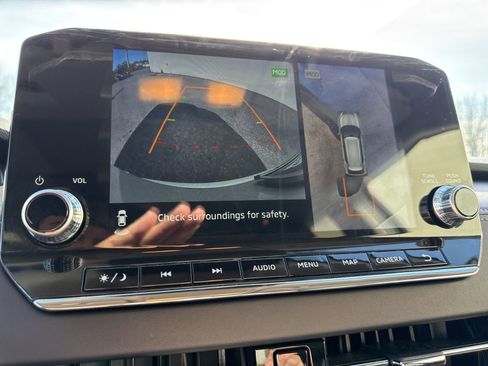 Used 2024 Mitsubishi Outlander SE Black Edition image 24