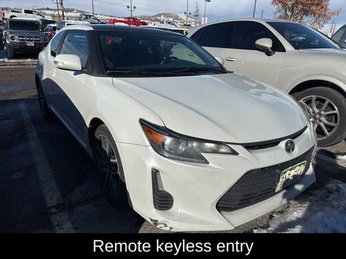 Used 2015 Scion tC image 3