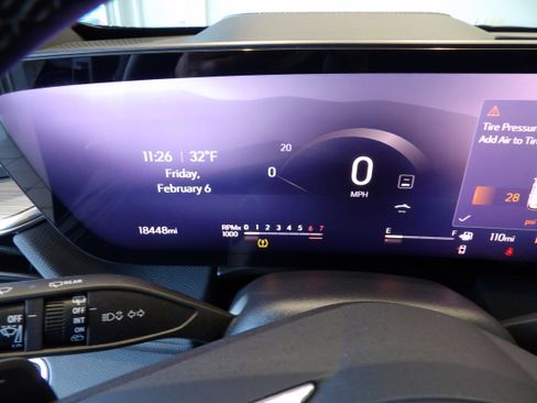 Used 2025 Buick Enclave Preferred image 12