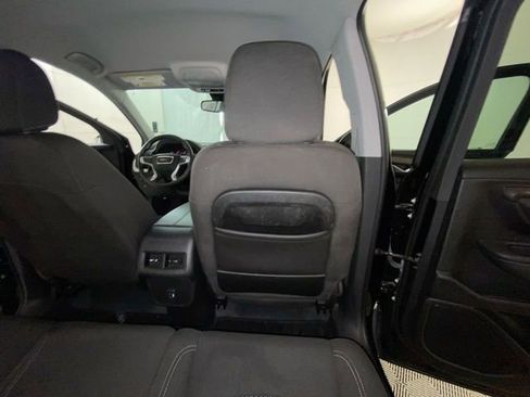 Used 2023 GMC Terrain SLE w/ Driver Convenience Package FWD image 36