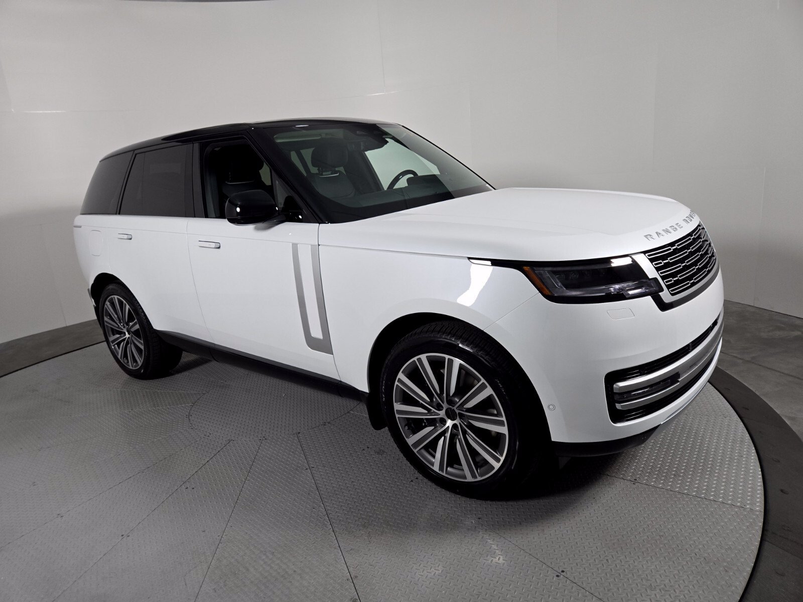 New 2026 Land Rover Range Rover Autobiography AWD/4WD image 16