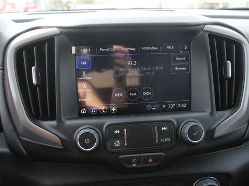 Used 2024 GMC Terrain AT4 image 34