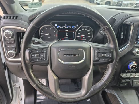 Used 2022 GMC Sierra 3500 Denali w/ Denali Ultimate Package AWD/4WD image 12