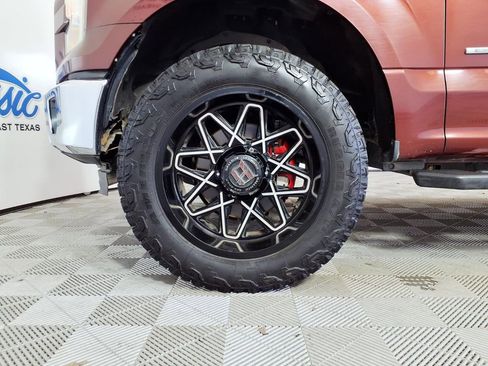 Used 2015 Ford F150 XLT w/ Equipment Group 302A Luxury image 8