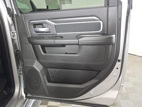 Certified 2026 RAM 2500 Big Horn AWD/4WD image 38