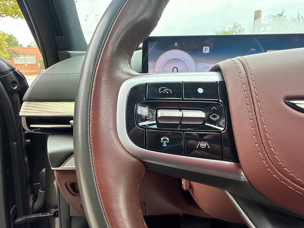 Certified 2025 Genesis GV80 3.5T Prestige AWD/4WD image 19