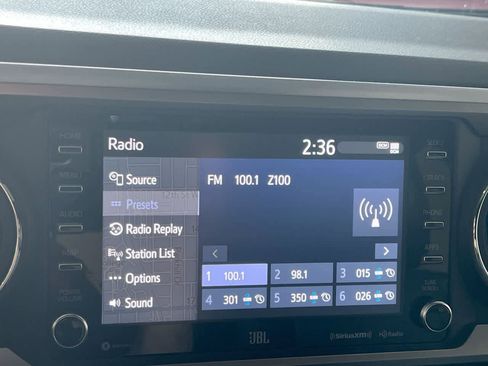 Used 2022 Toyota Tacoma Limited image 16