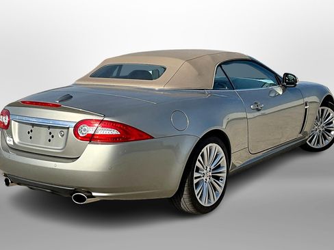 Used 2010 Jaguar XK Convertible image 10