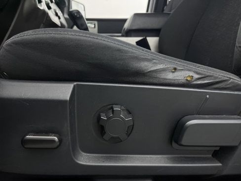 Used 2017 Ford Expedition XLT image 14