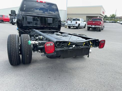 New 2026 RAM 3500 Tradesman w/ Chrome Appearance Group image 8