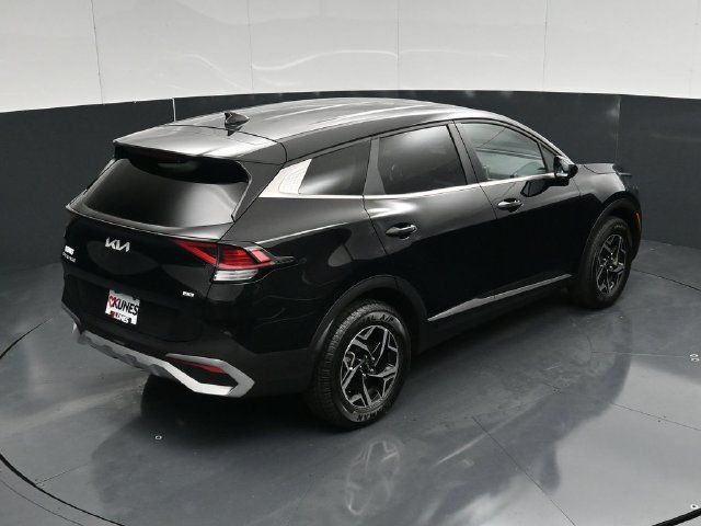 Used 2025 Kia Sportage LX AWD/4WD image 45