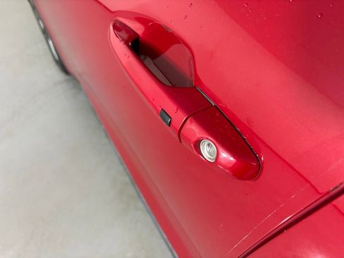 Used 2017 Kia Niro EX image 12