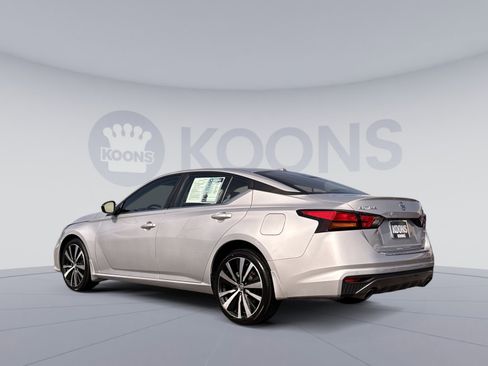 Used 2021 Nissan Altima 2.5 SR image 4