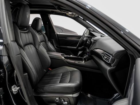 Used 2022 Maserati Levante Modena S image 32