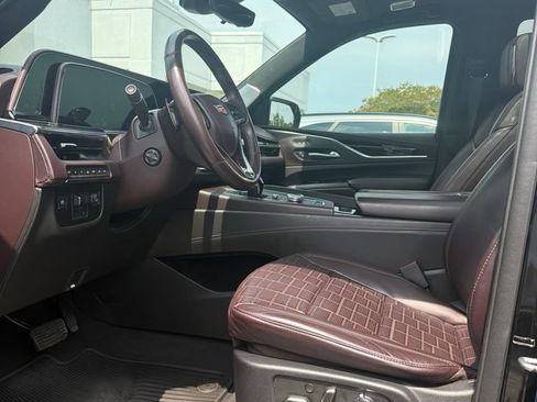 Used 2021 Cadillac Escalade Premium Luxury Platinum AWD/4WD image 10