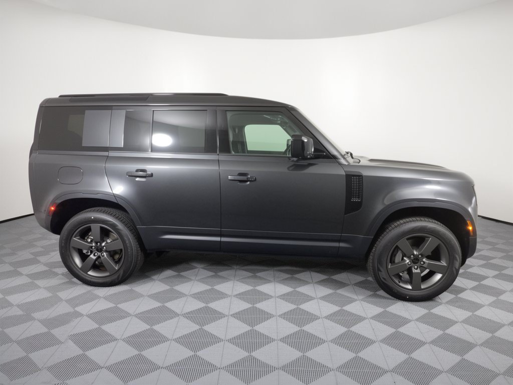 New 2026 Land Rover Defender 110 S AWD/4WD image 8
