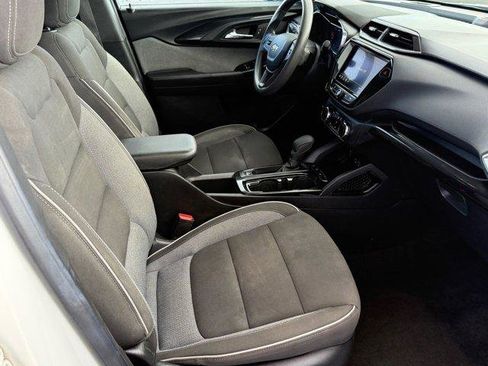 Used 2023 Chevrolet TrailBlazer LT w/ Convenience Package image 11