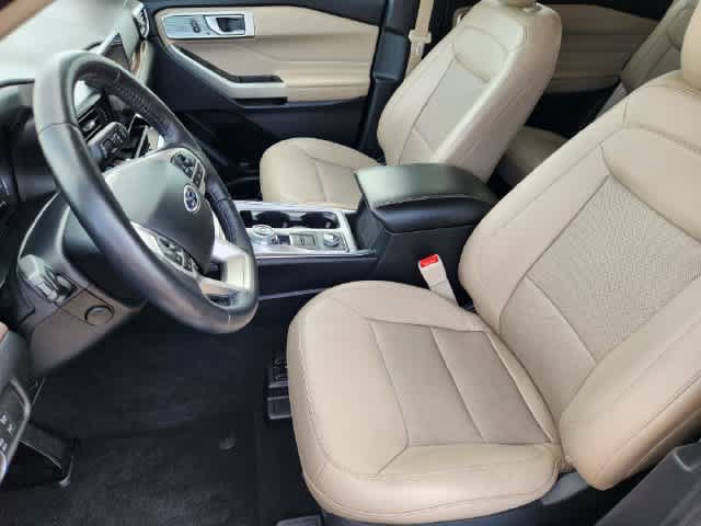 Used 2021 Ford Explorer Limited w/ Equipment Group 301A AWD/4WD image 11