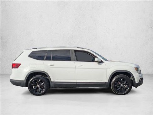 Used 2018 Volkswagen Atlas SE image 4