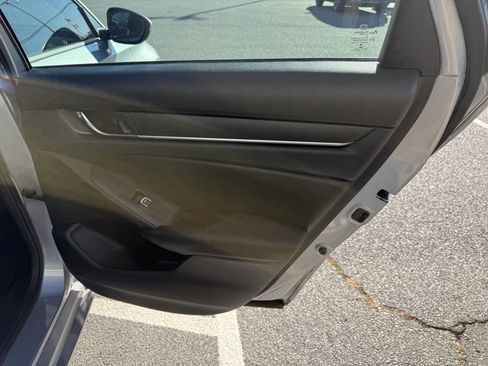 Used 2020 Honda Accord Sport image 22