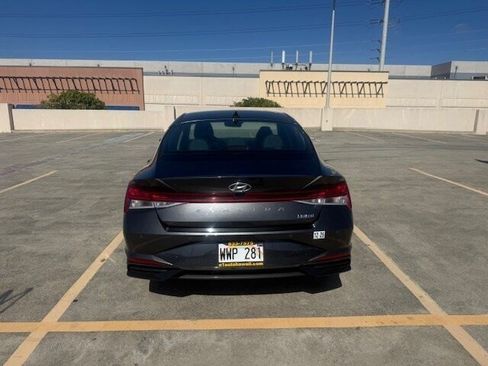 Used 2023 Hyundai Elantra Limited FWD image 5