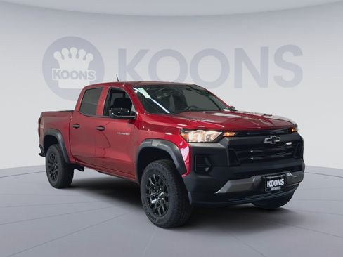 New 2026 Chevrolet Colorado Trail Boss AWD/4WD image 2